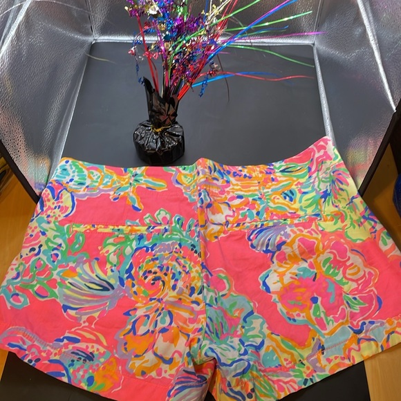 Lilly Pulitzer Women's Shorts (000131) - Picture 5 of 11